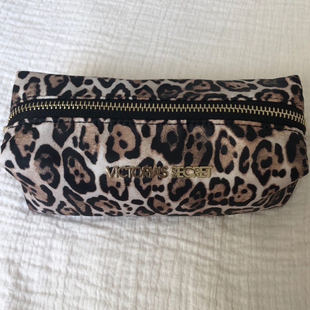 victoria’s secret makeup bag